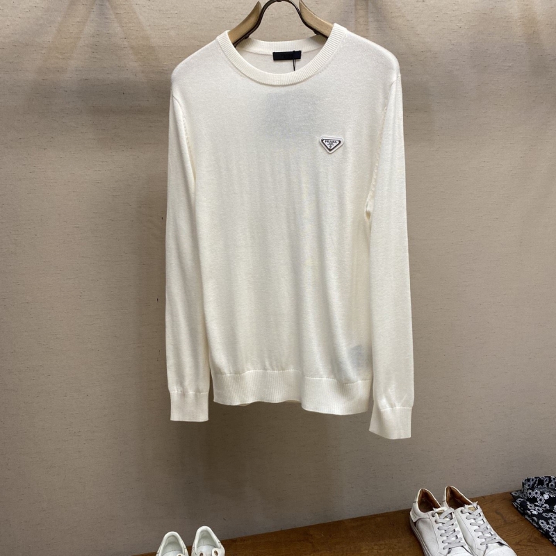 Pra*a sweater
